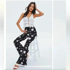 NWT Forever 21 Celestial Print Flare Pants Stars Moon Sun Leggings Sz M